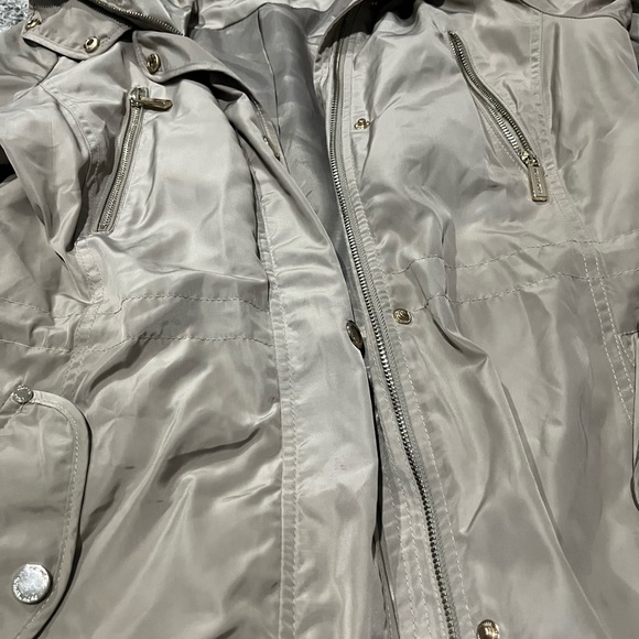 Michael Kors Rain jacket - Picture 3 of 6